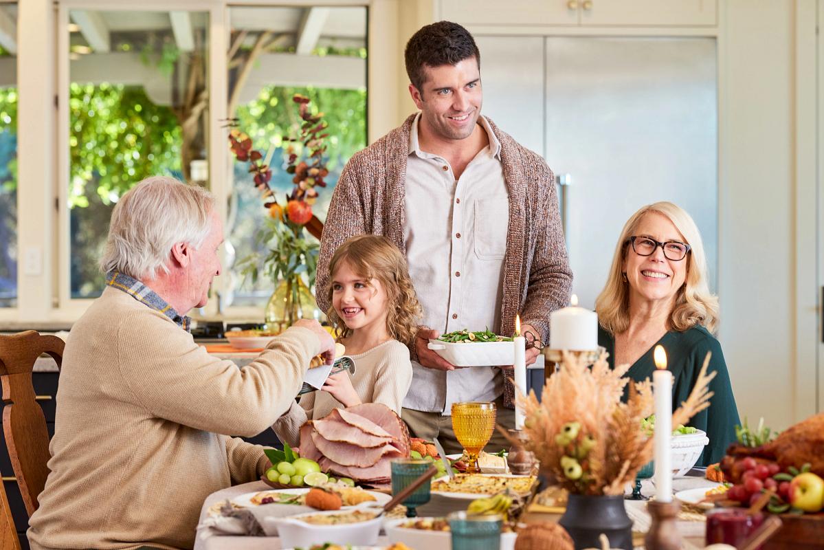 thanksgiving-dinner-hero-2.jpg