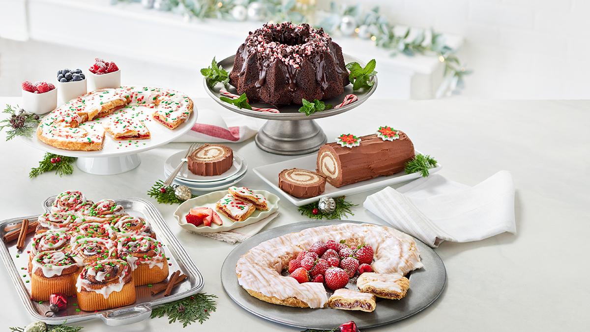 christmas-cakes-spread-hero.jpg